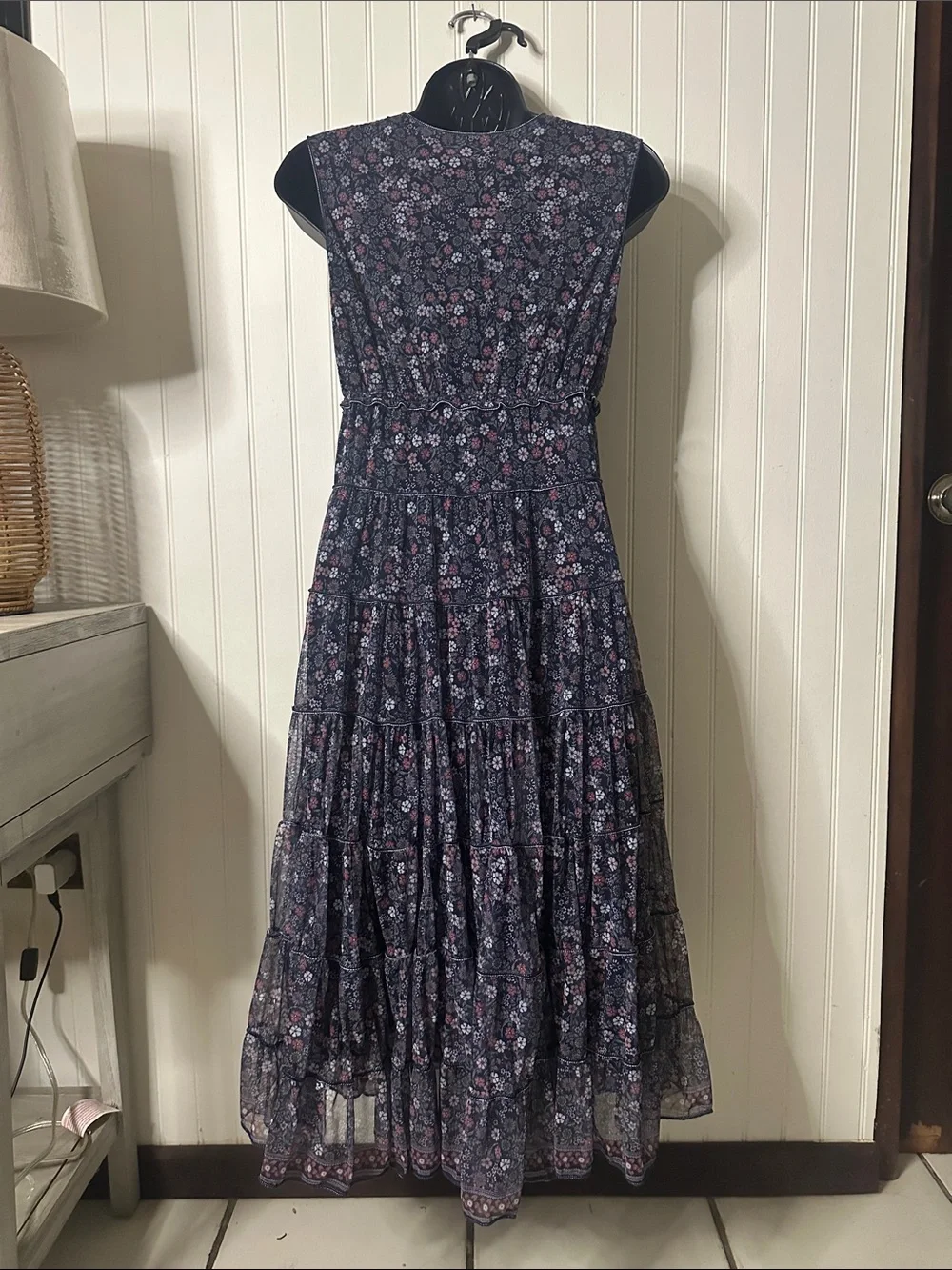 Max Studio Sleeveless V-Neck Floral Midi Dress in Navy Like New sz M - Picture 9 of 13
